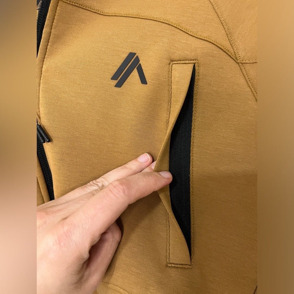 Alphalete NWOT ELMTS Full-Zip Crop Jacket Oversized - Picture 3 of 8